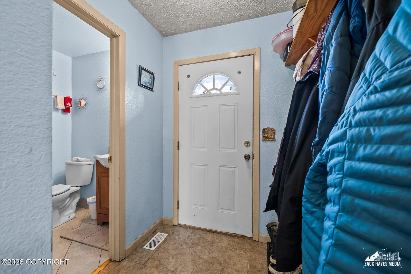 9647 Victor Road #11c Property Photo 3