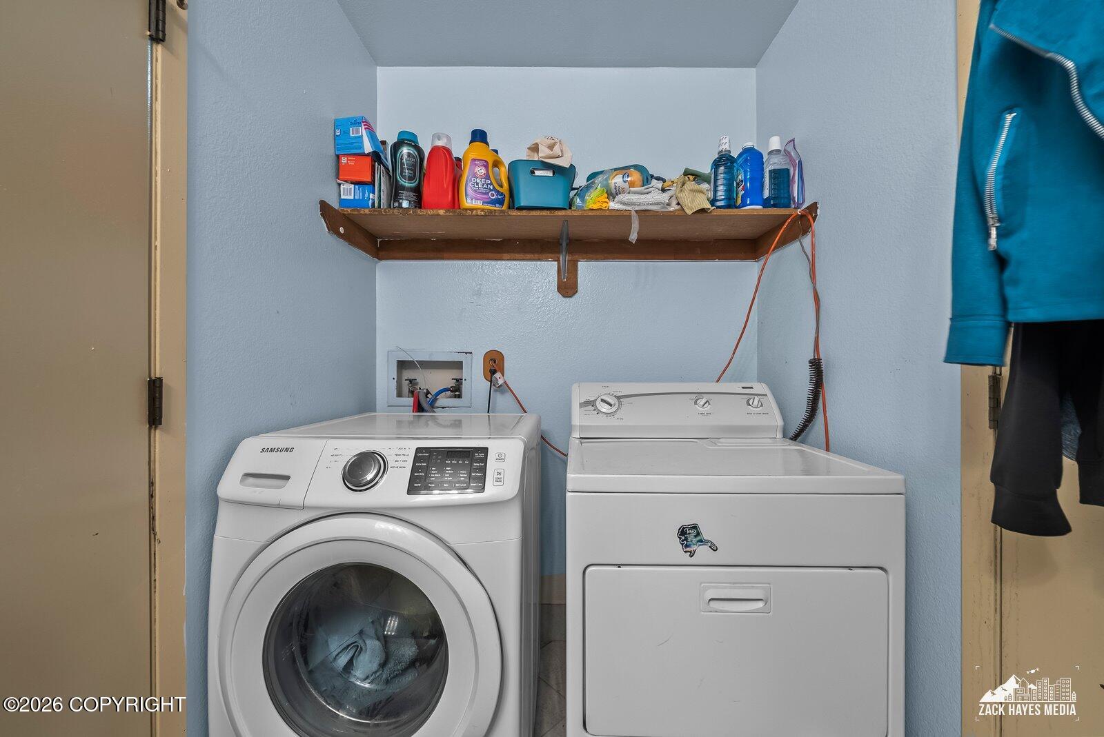 9647 Victor Road #11c Property Photo 6