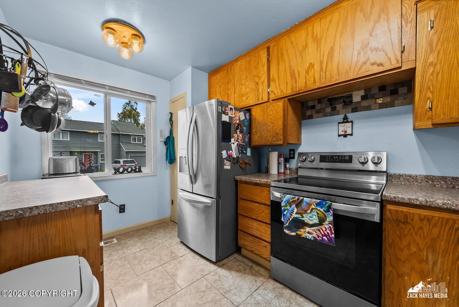 9647 Victor Road #11c Property Photo 18