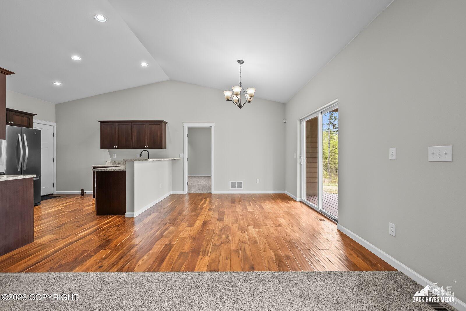 892 W Jones Drive Property Photo 15
