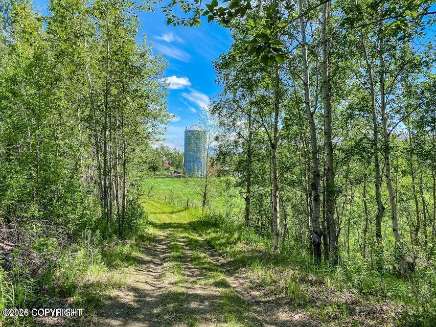 5800 N Cunningham Road Property Photo 10