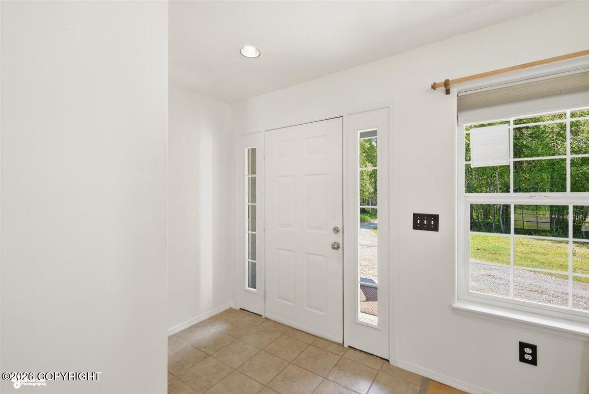 24049 W Hagion Circle Property Photo 4