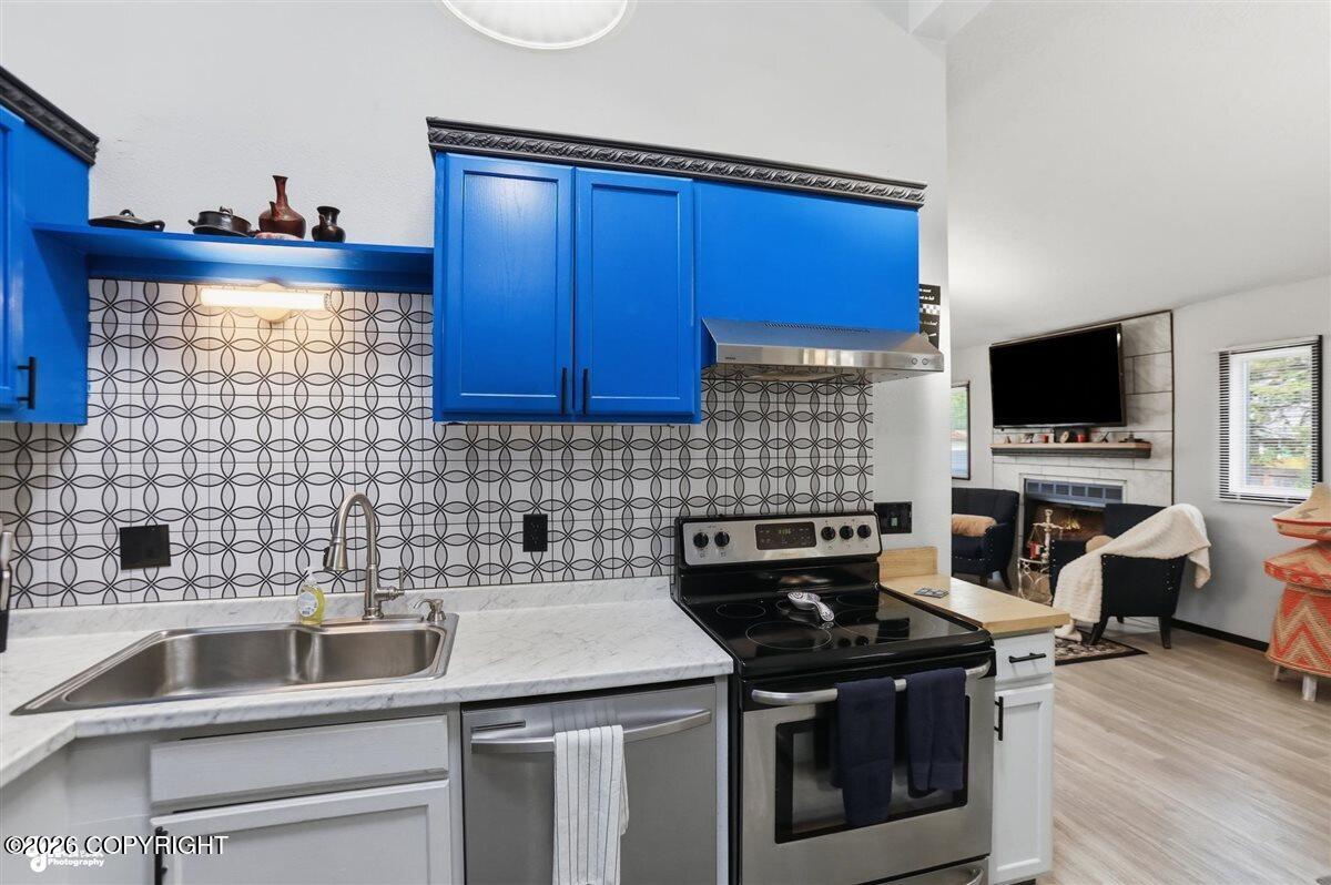 6851 Tamir Avenue Property Photo 15