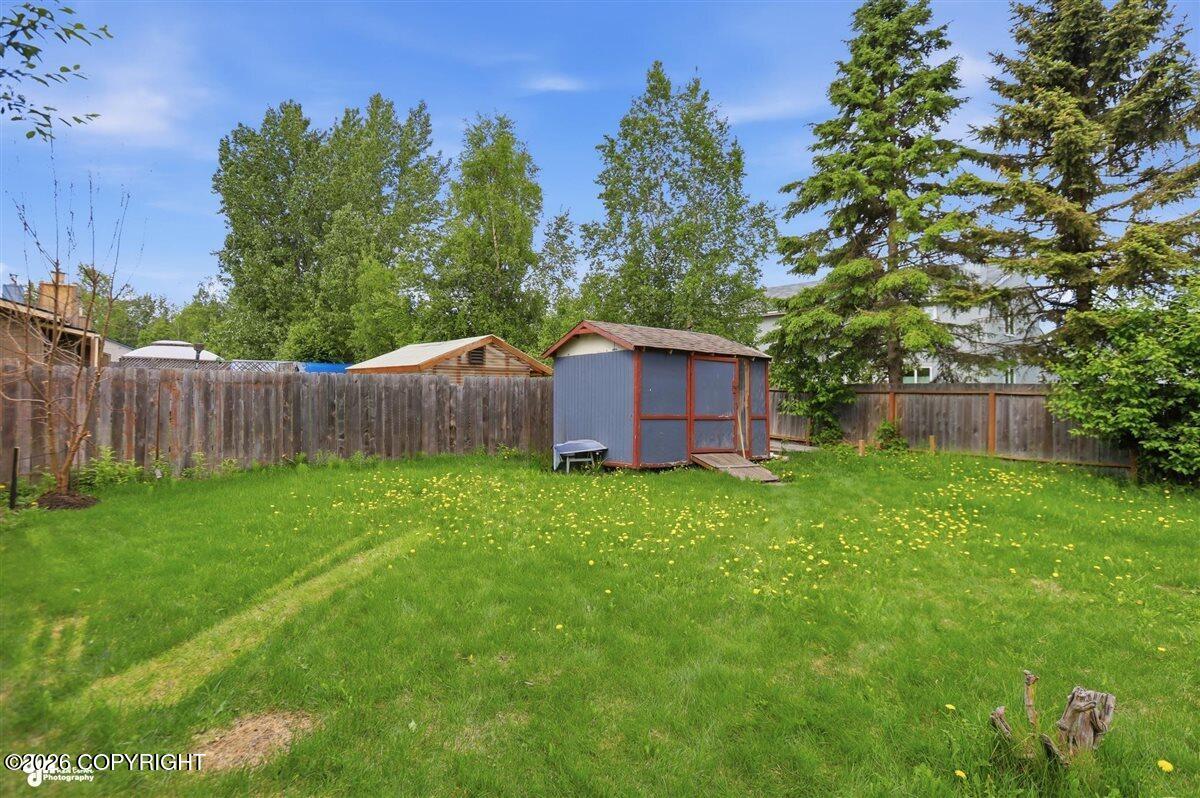 6851 Tamir Avenue Property Photo 33