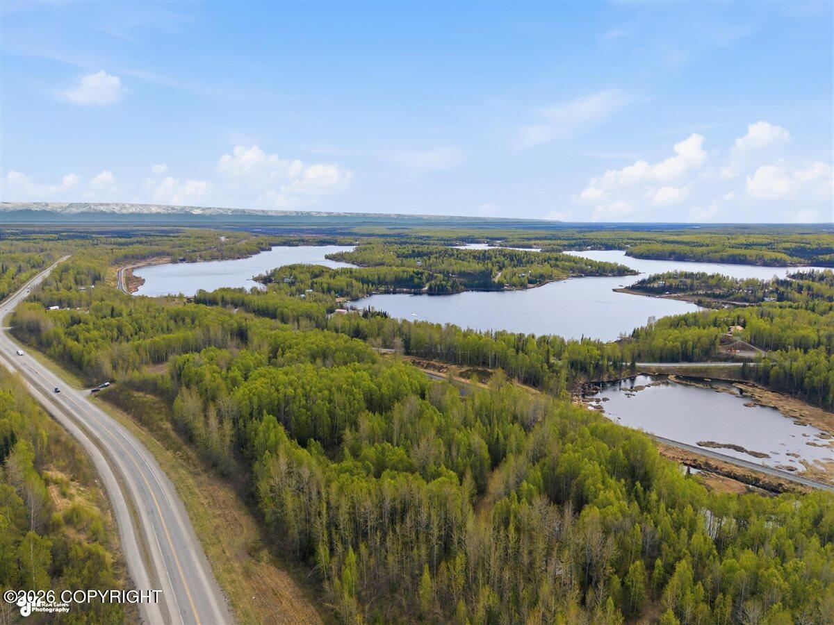 27048 W Parks Highway Property Photo 13