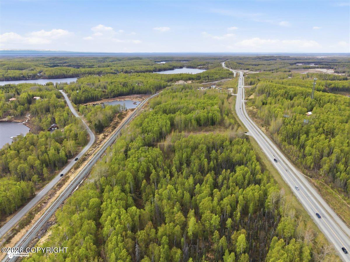 27048 W Parks Highway Property Photo 19