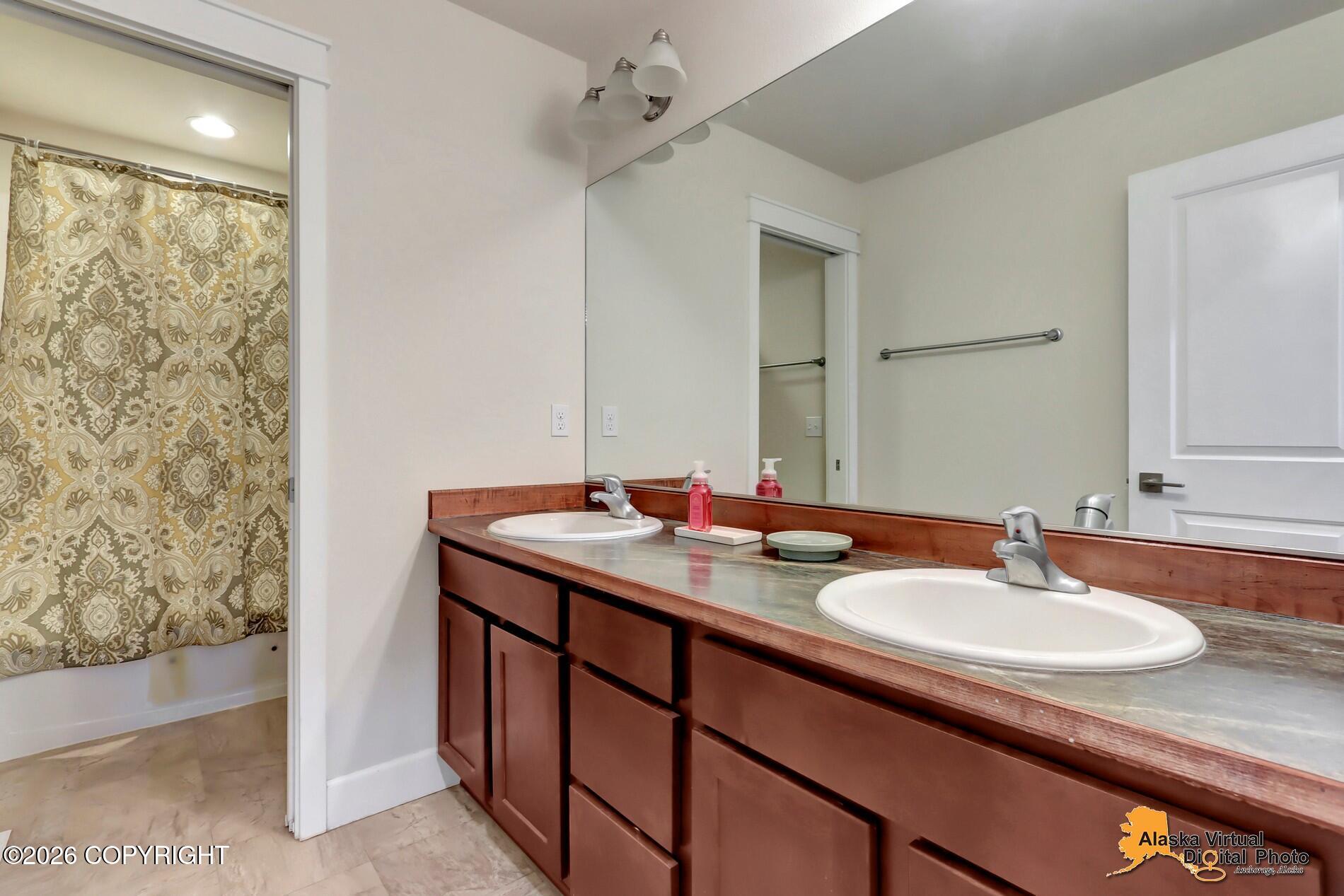 5502 Yukon Charlie Loop Property Photo 45