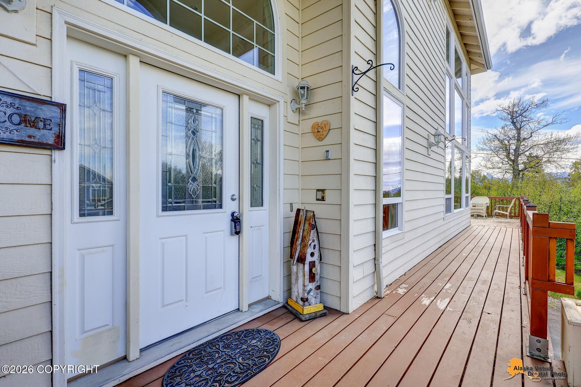 16319 Essex Park Drive Property Photo 9