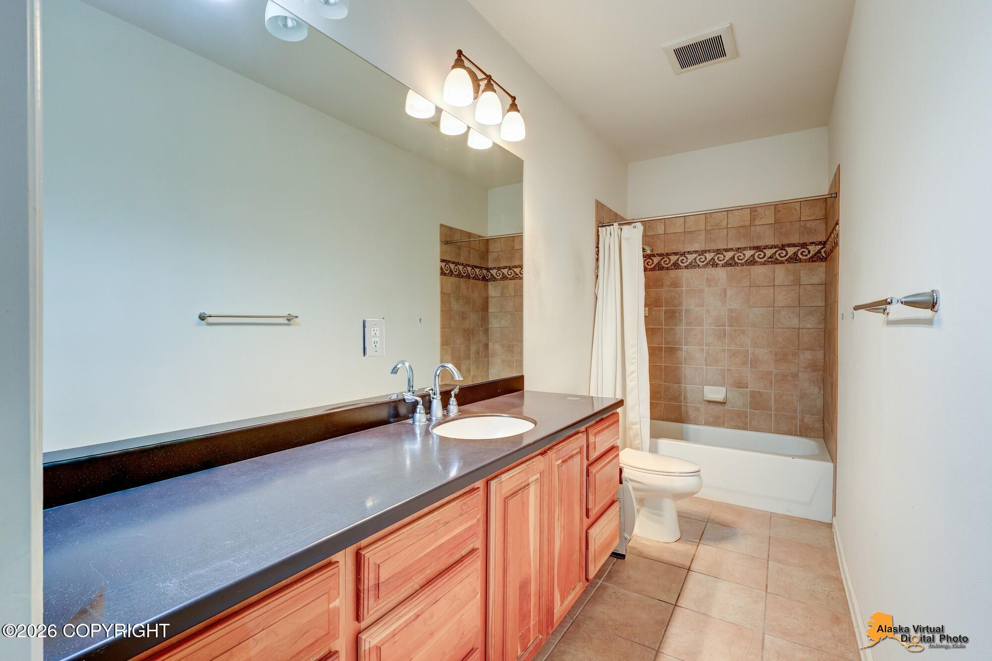 16319 Essex Park Drive Property Photo 64