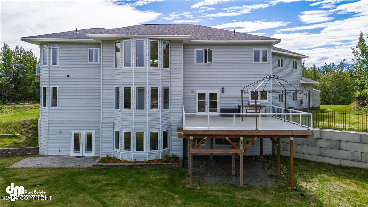6251 E Chickadee Drive Property Photo 3
