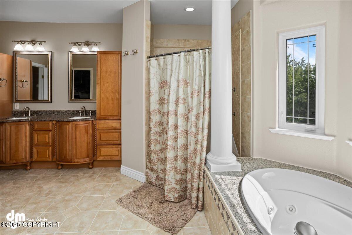 6251 E Chickadee Drive Property Photo 36