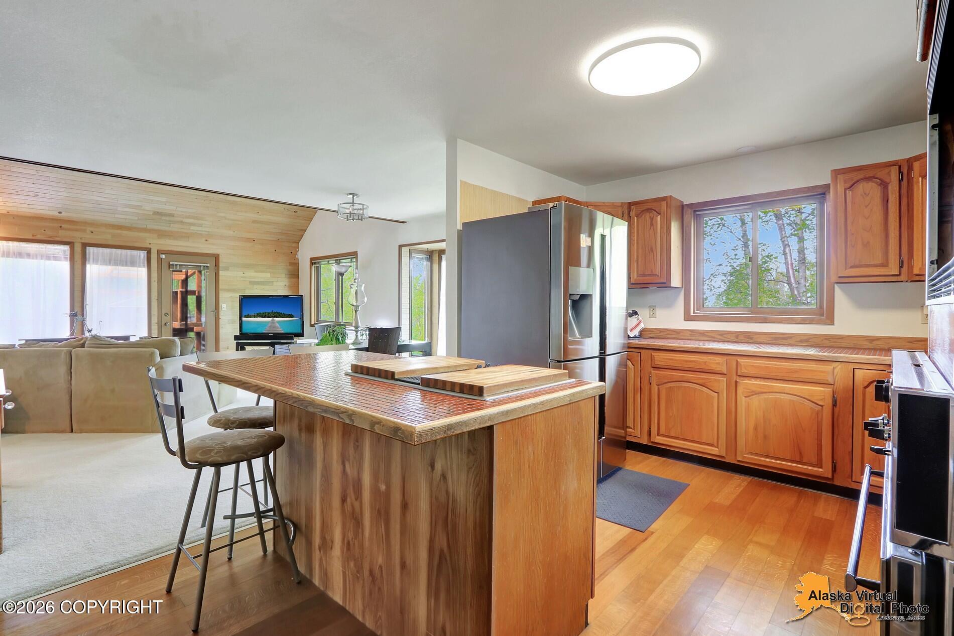 10931 Polar Drive Property Photo 4