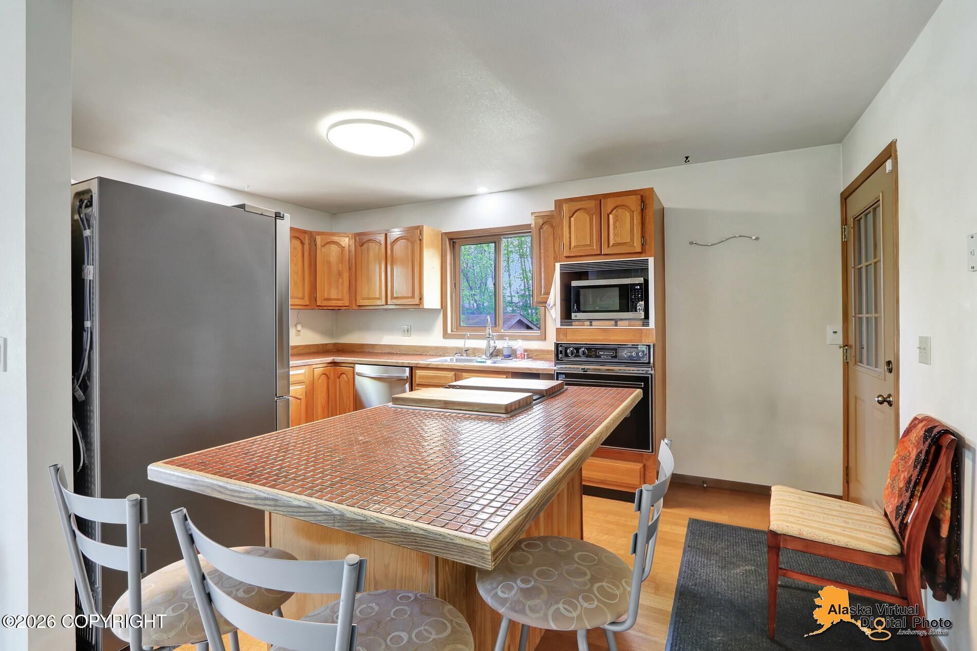10931 Polar Drive Property Photo 12