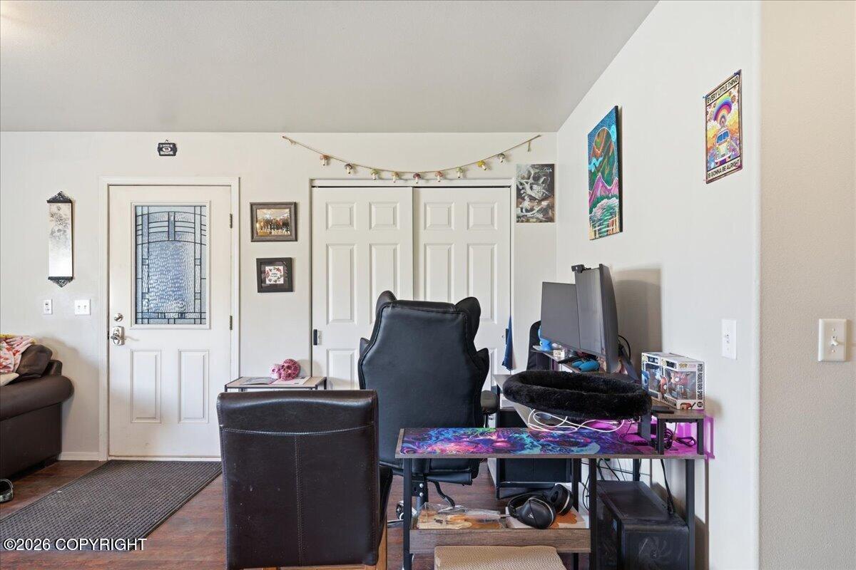 4565 W Overby Street Property Photo 4