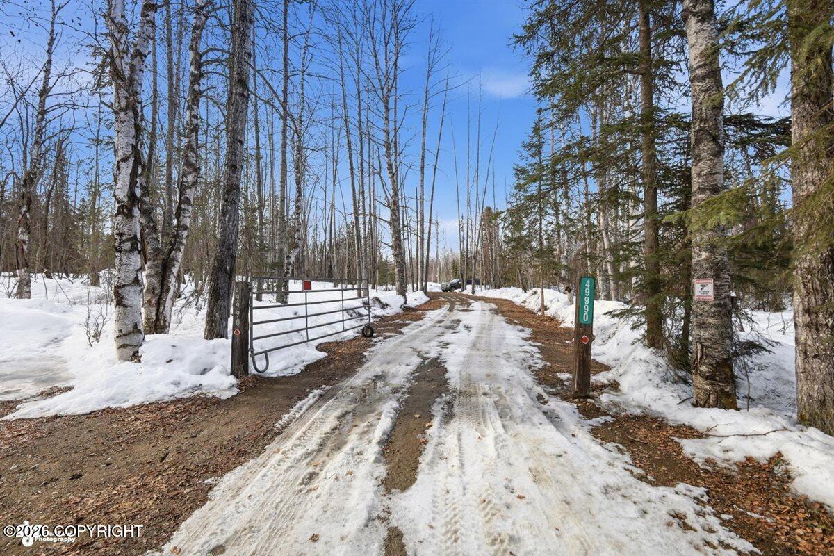 49990 S Resolute Drive Property Photo 4