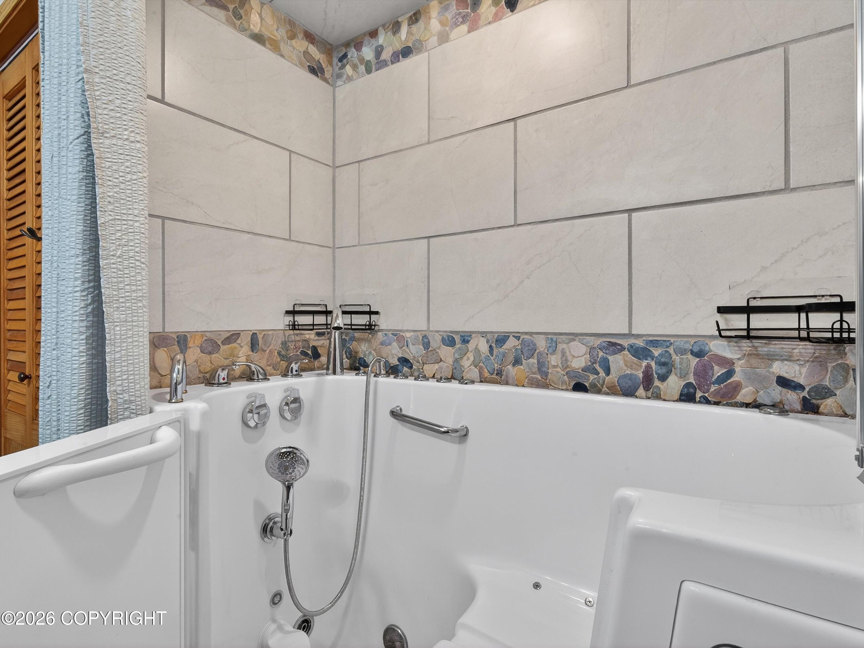641/643 Sunset Drive Property Photo 34
