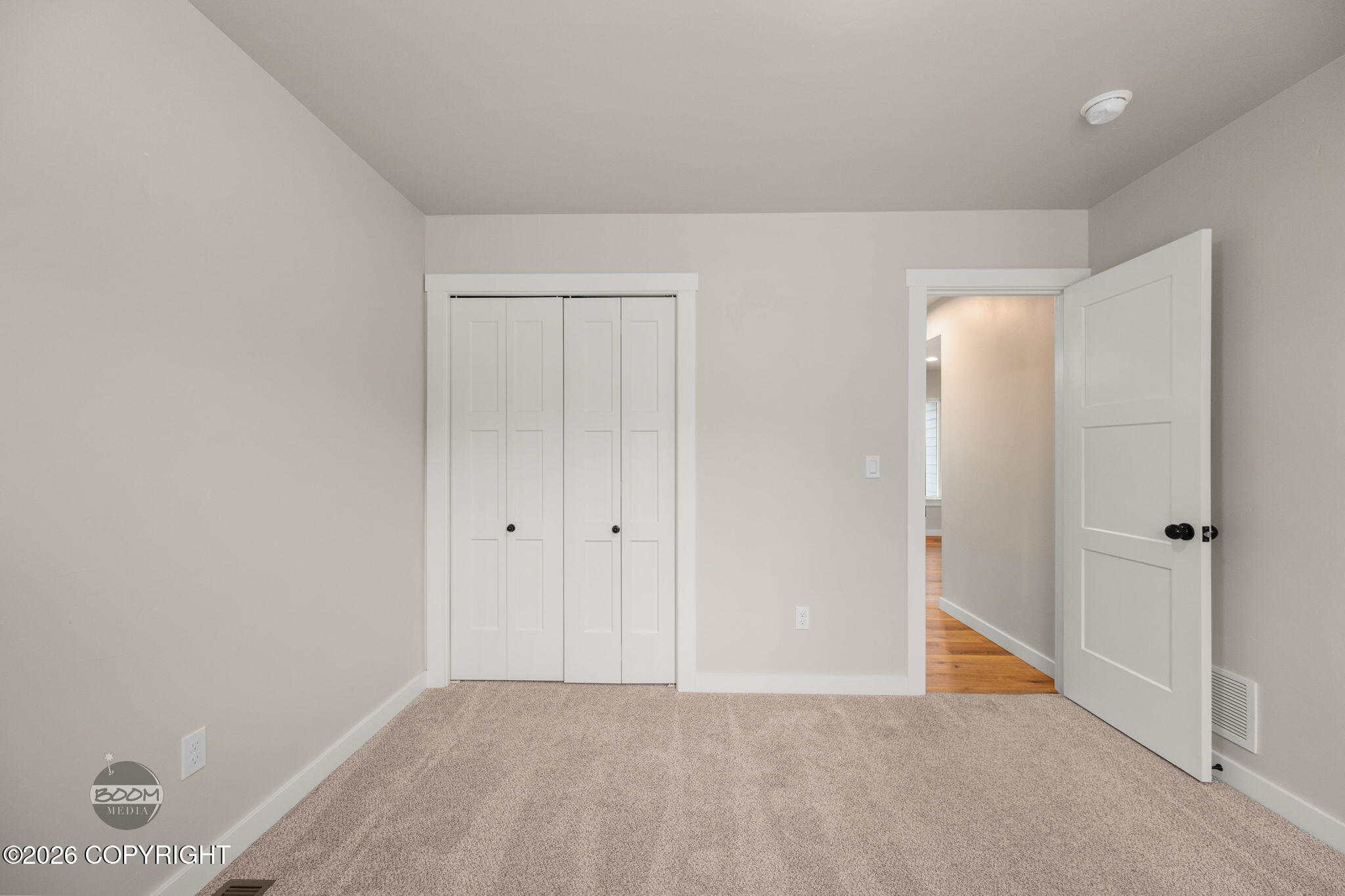 5327 N Suslositna Street Property Photo 31
