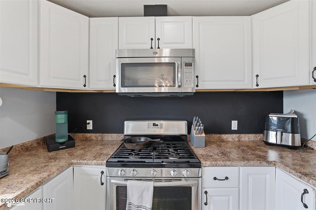 1404 Hedley Drive Property Photo 13