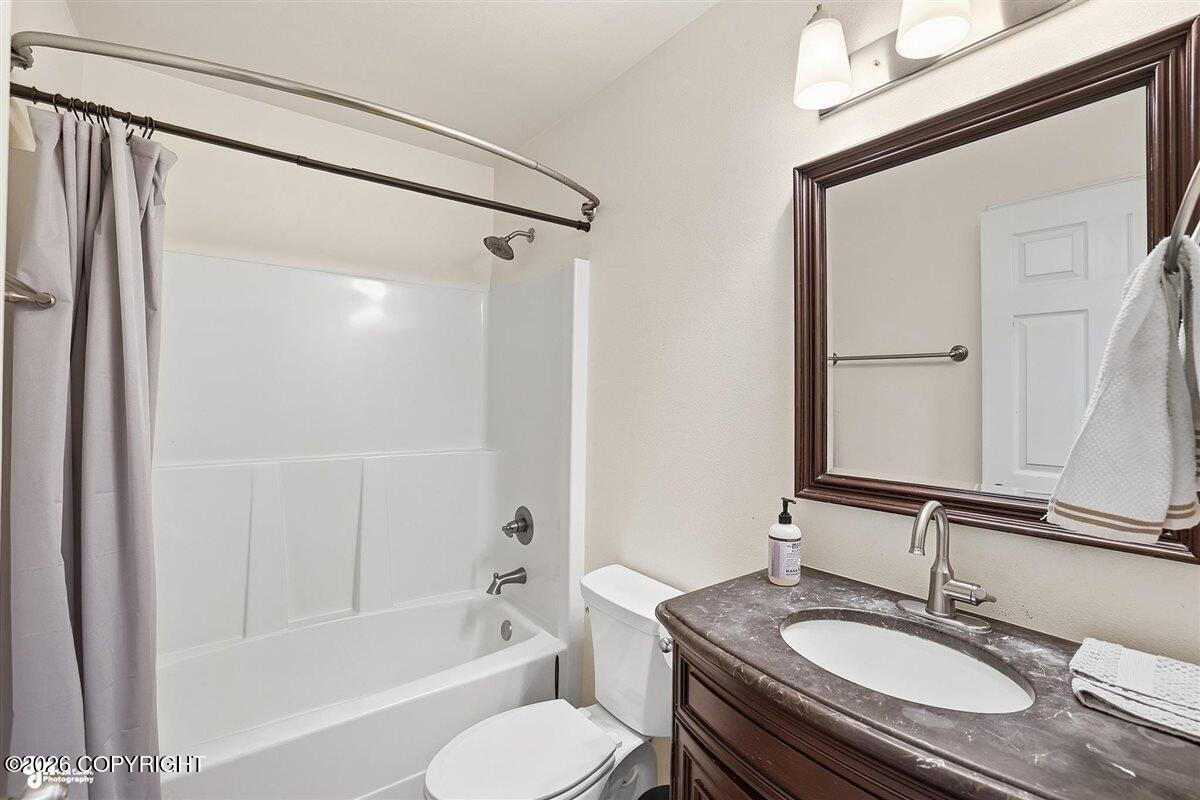1404 Hedley Drive Property Photo 22