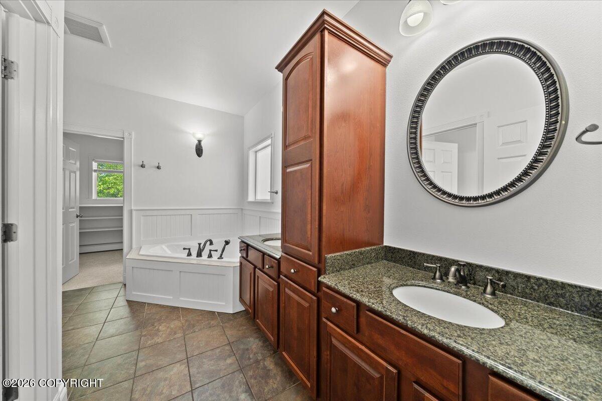 1540 S Badger Road Property Photo 20