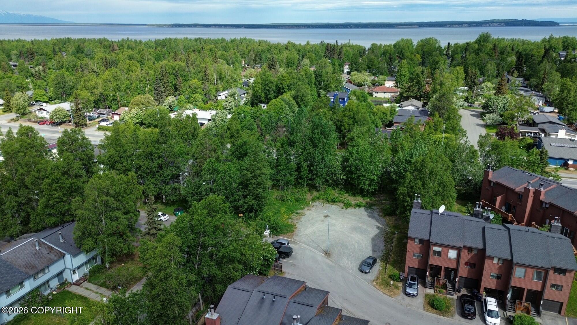 000 Carleton Avenue Property Photo 1