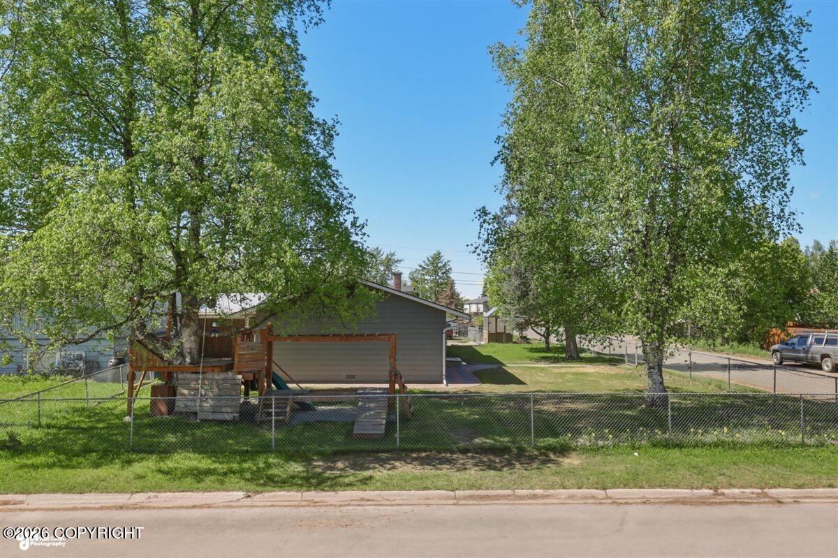 4964 Chena Avenue Property Photo 11