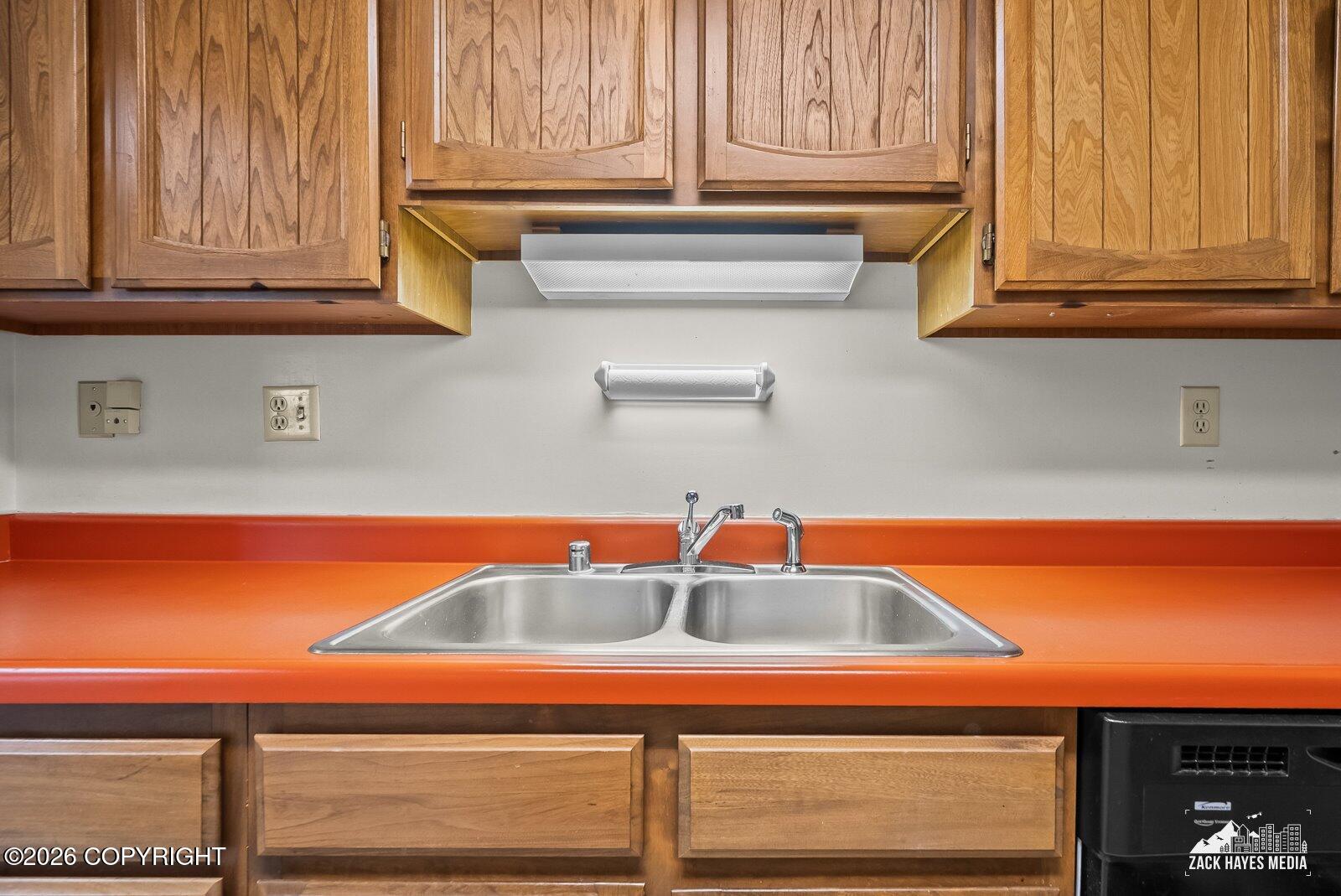 1113 W Fireweed Lane #203 Property Photo 28