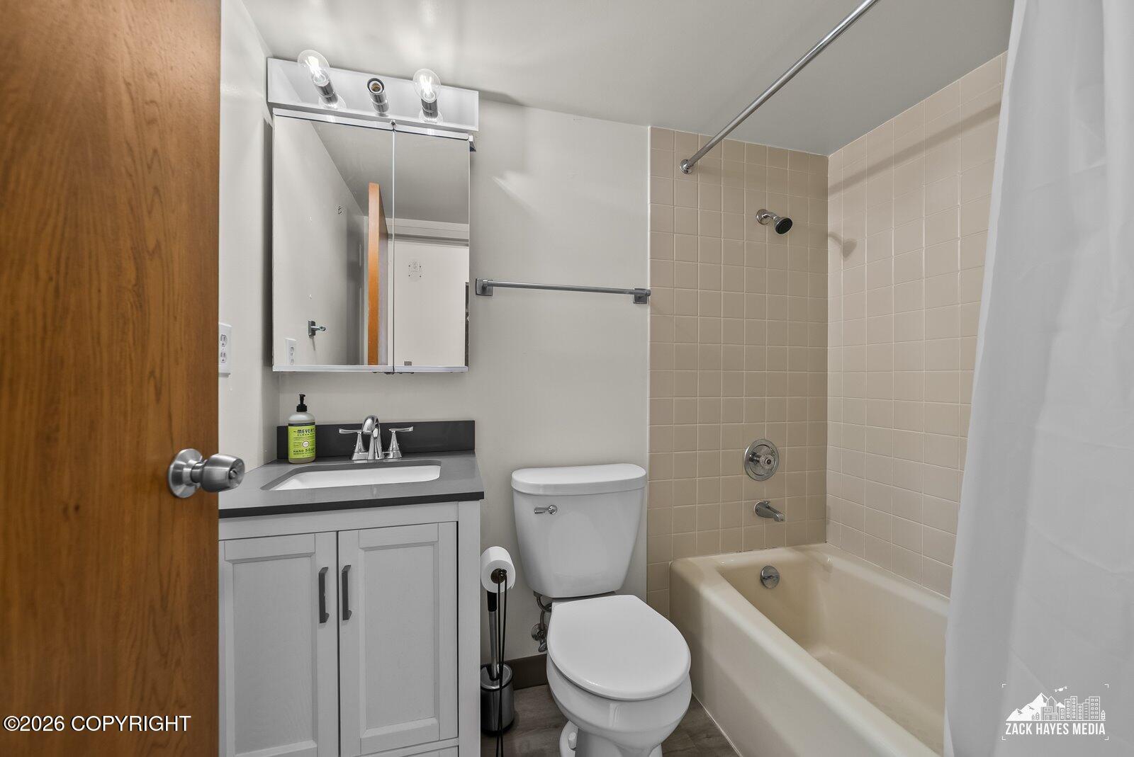 1113 W Fireweed Lane #203 Property Photo 37