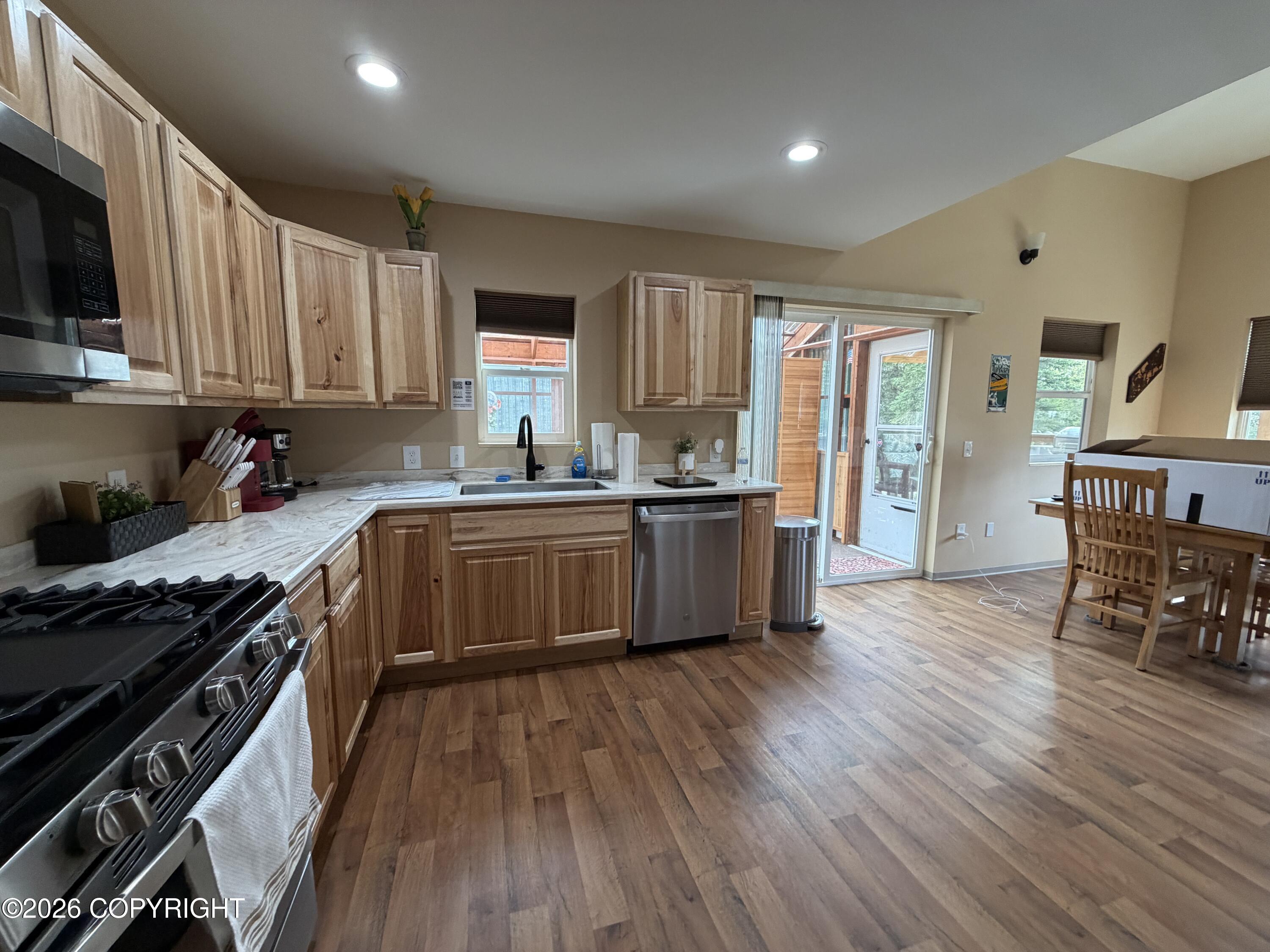1303 Colonial Drive Property Photo 12