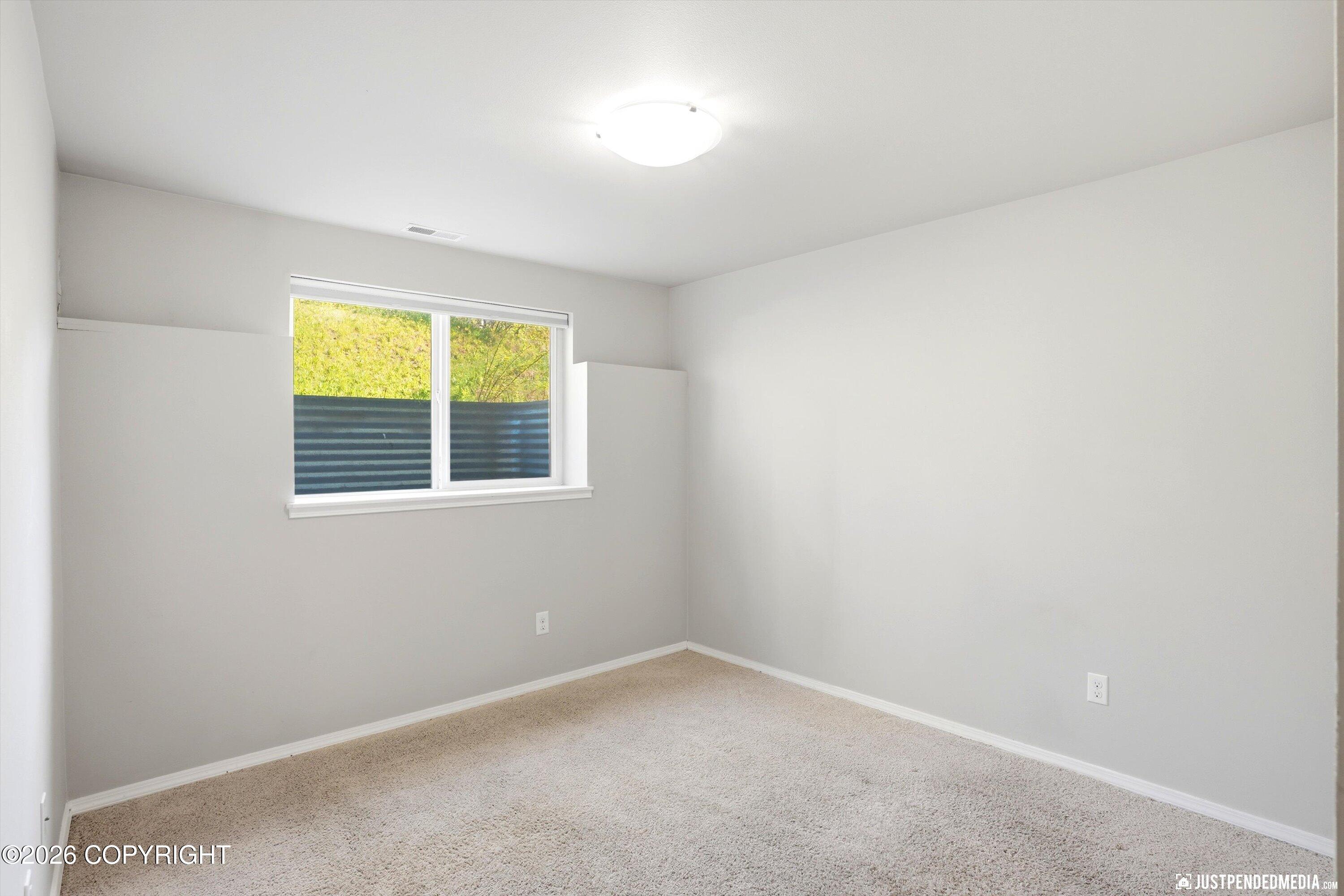 20485 Icefall Drive Property Photo 29