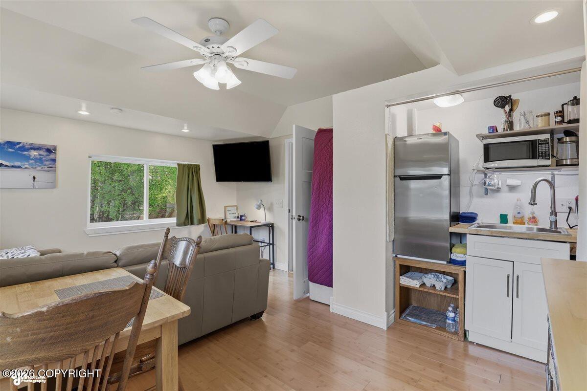 4128 Wright Street Property Photo 10