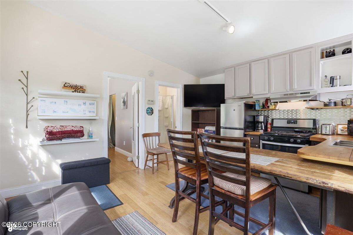 4128 Wright Street Property Photo 25