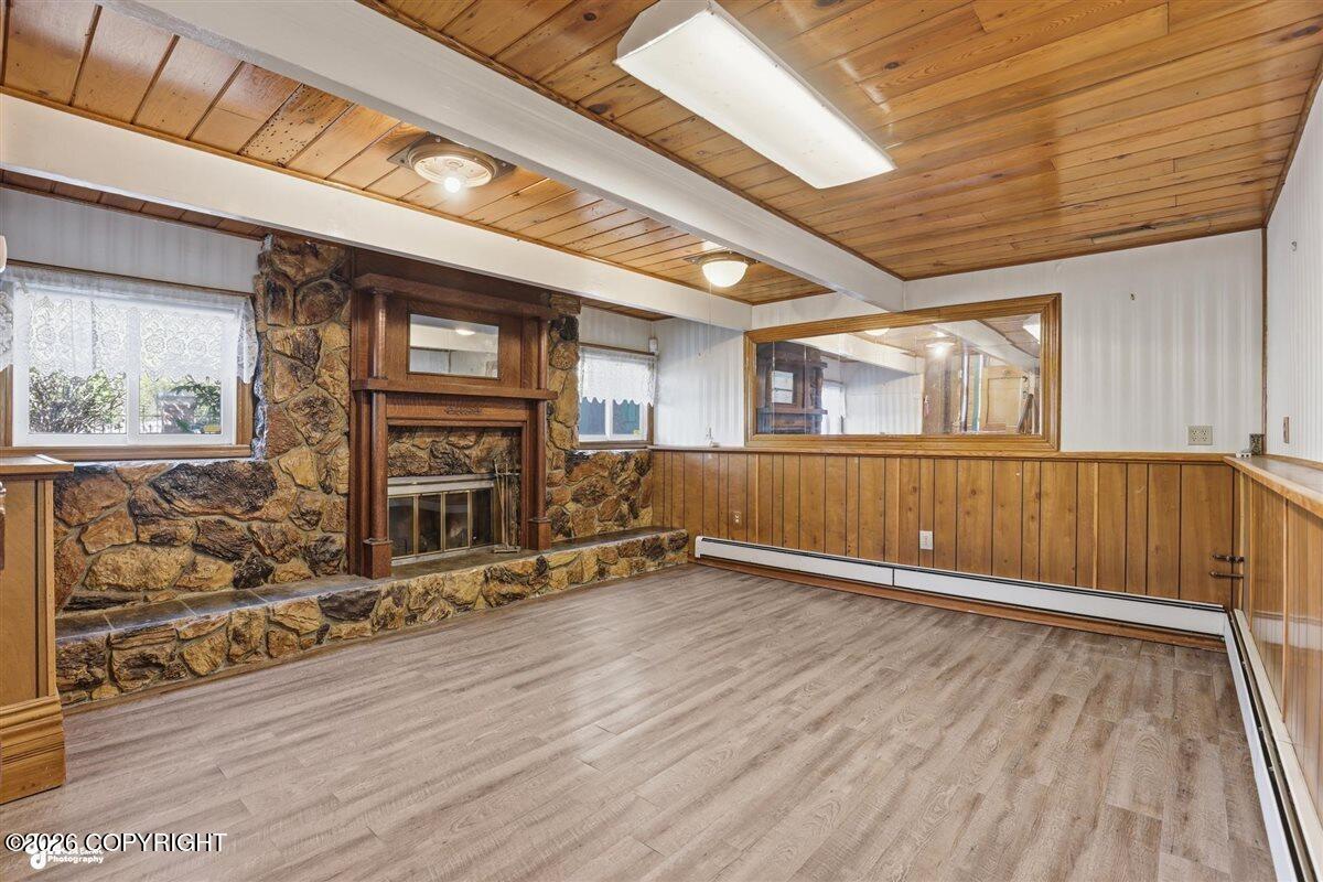 1557 H Street Property Photo 10