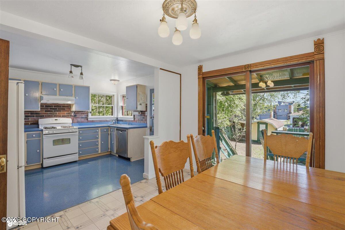 1557 H Street Property Photo 23