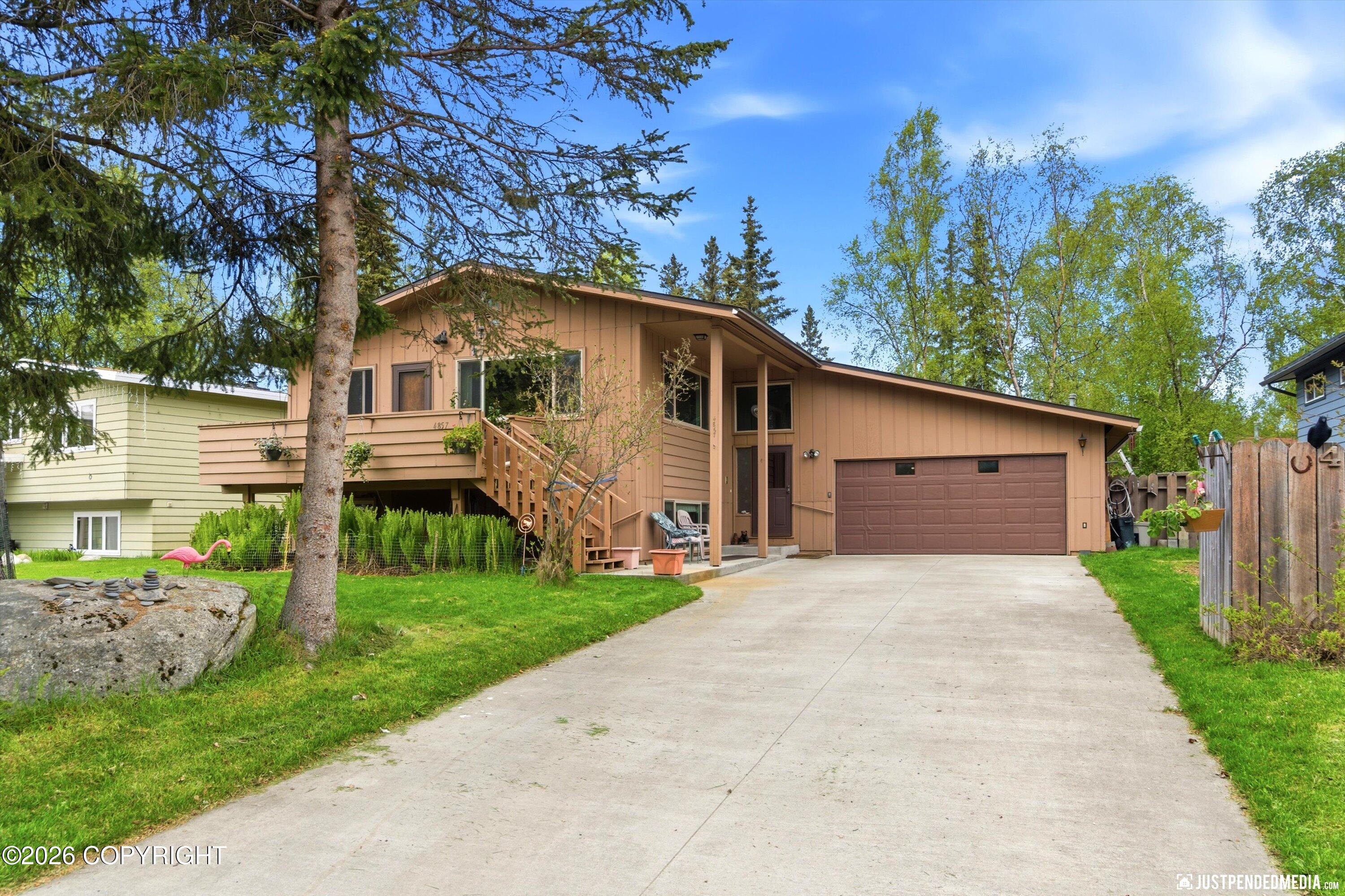 4857 Knight's Way Property Photo 1