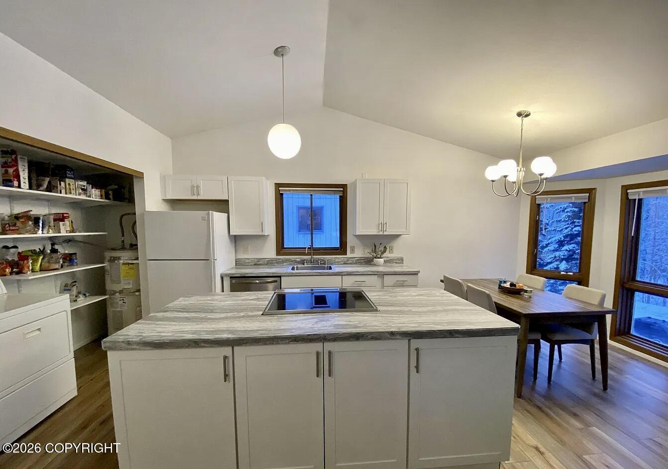 3907 Lunar Drive Property Photo 12