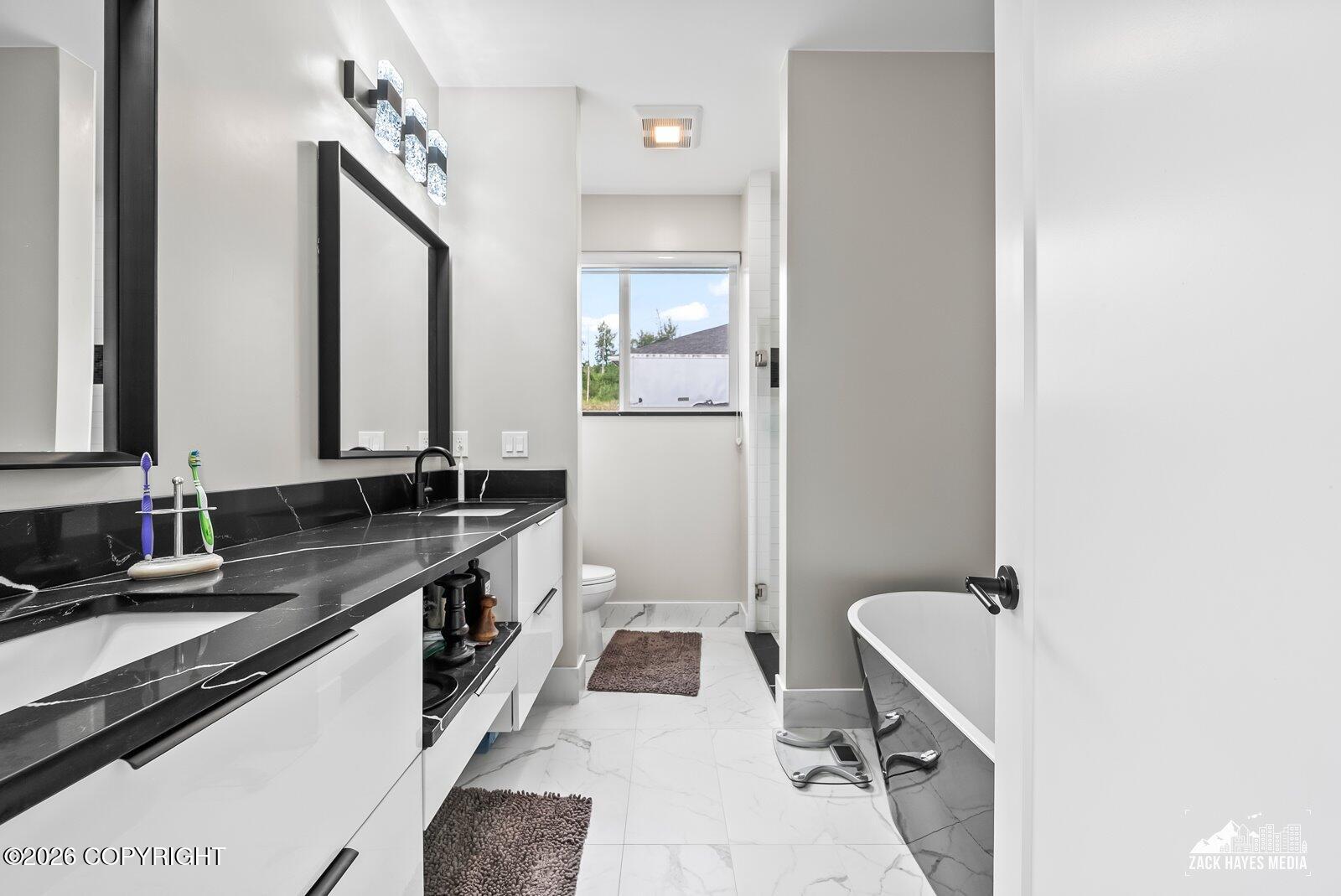 1814 S Berlin Rose Street Property Photo 37
