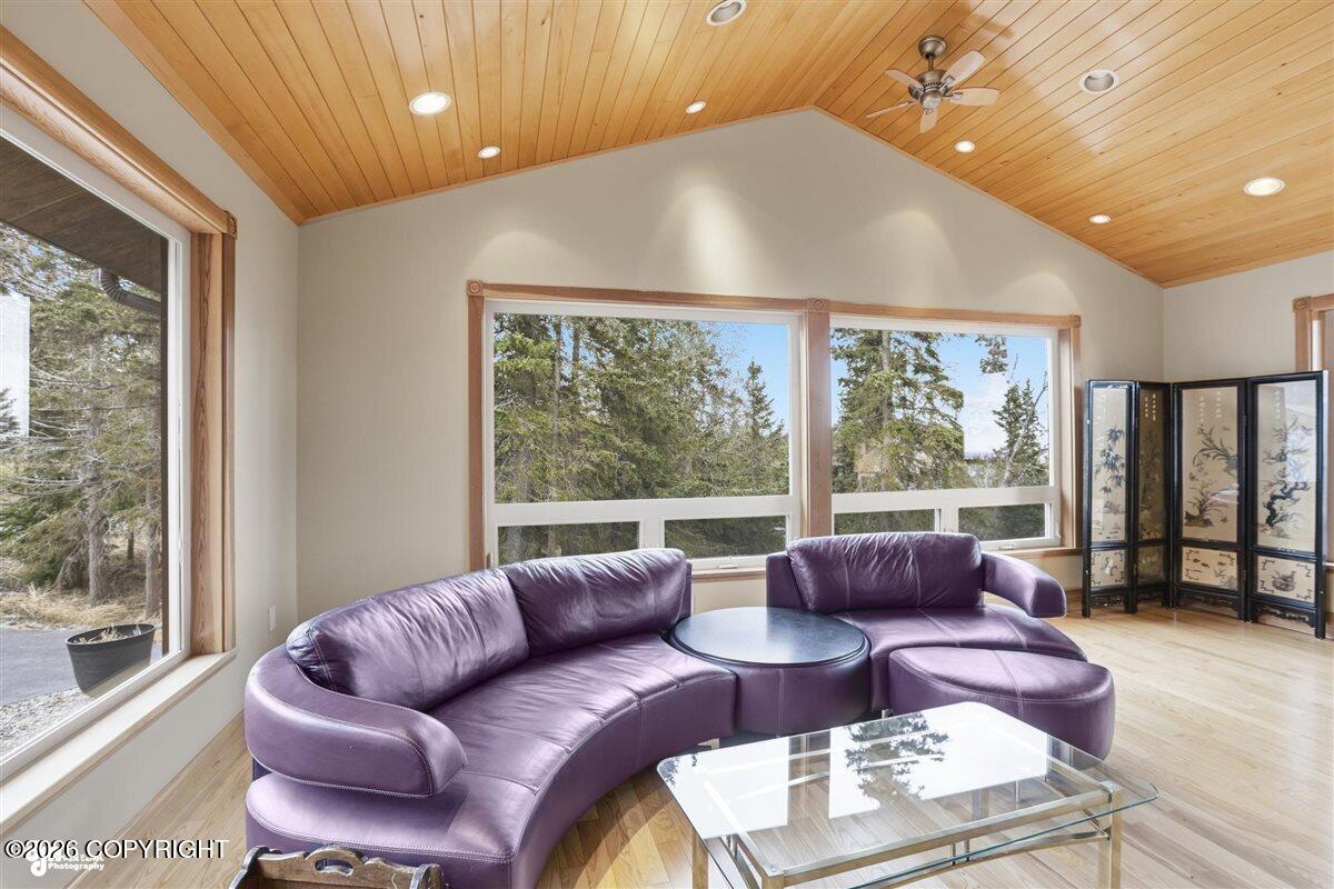 7100 Oline Circle Property Photo 5