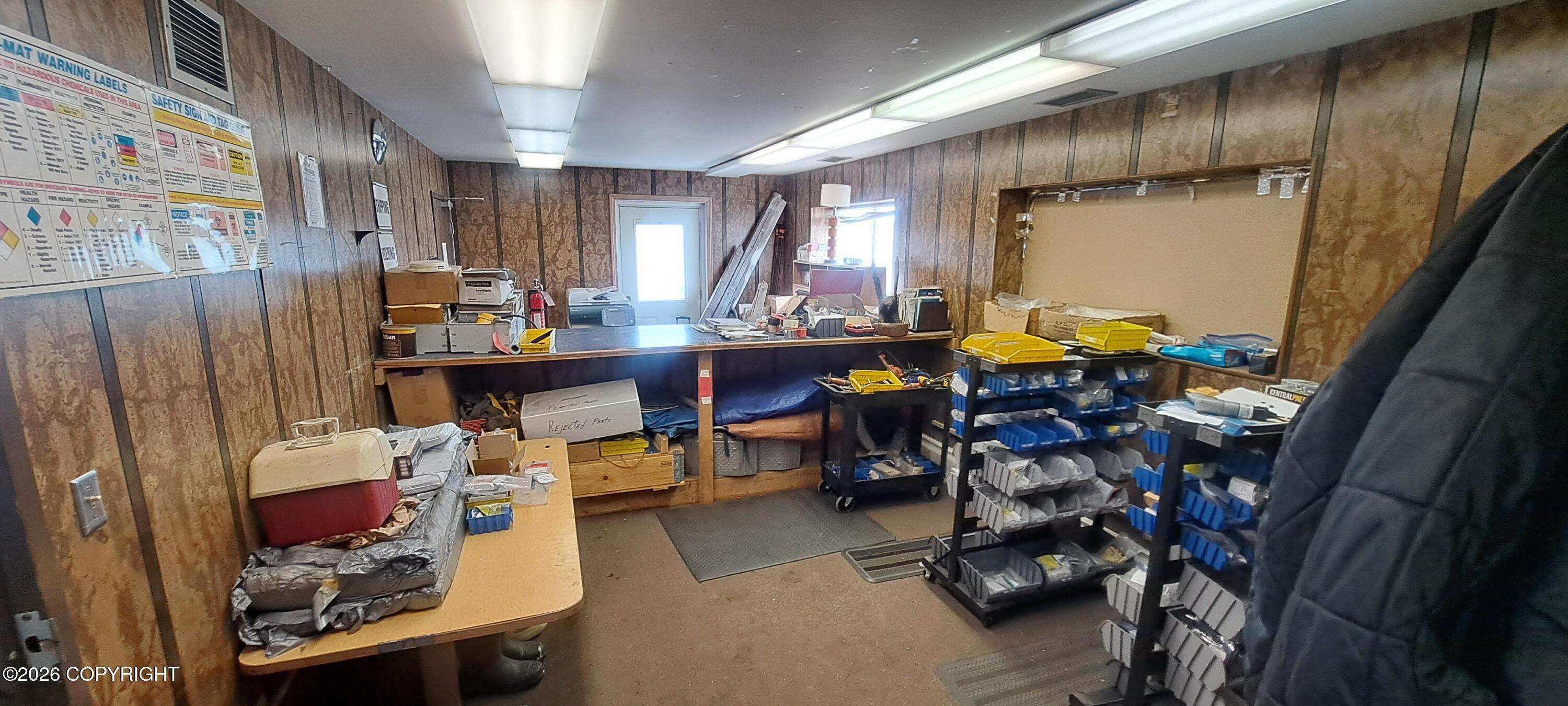 4923 S Aircraft Drive Property Photo 13