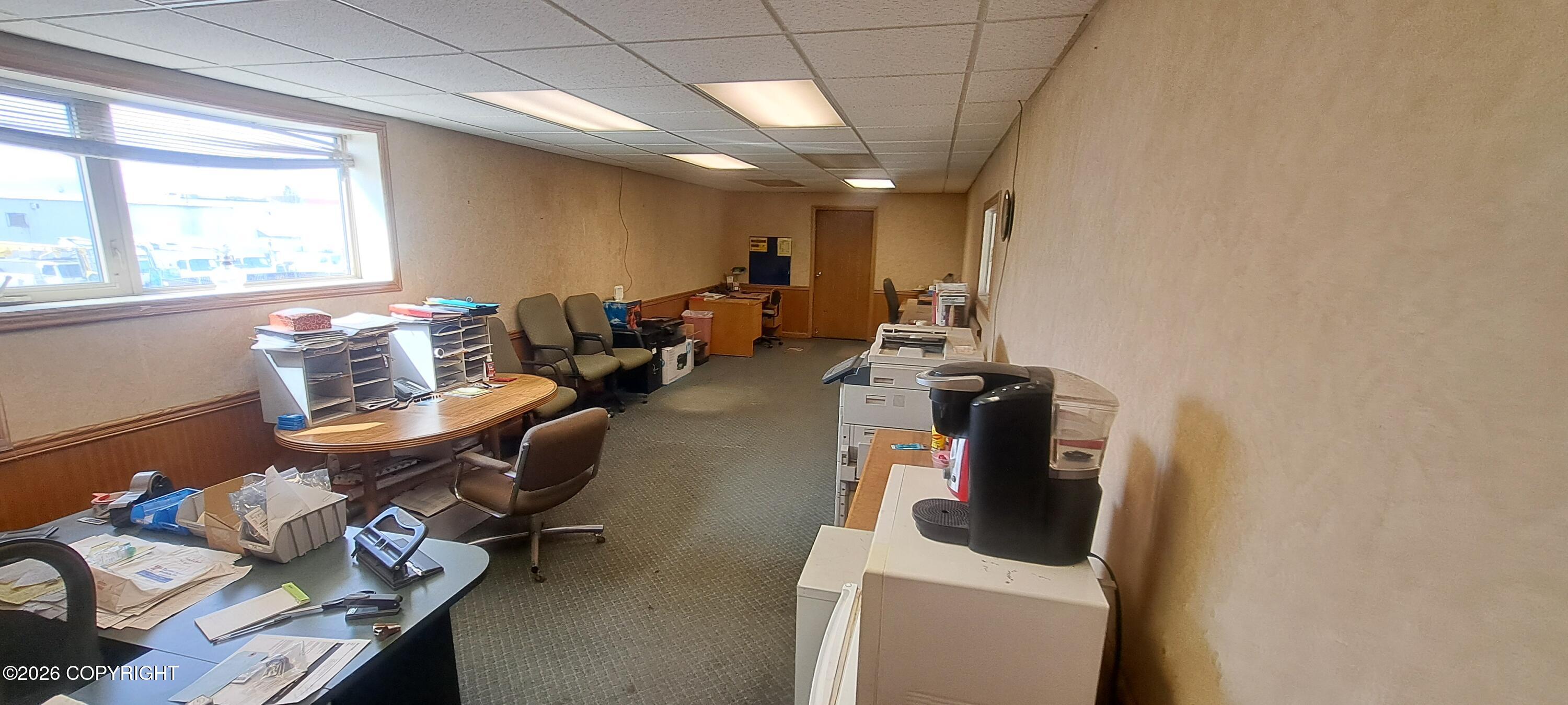 4923 S Aircraft Drive Property Photo 17