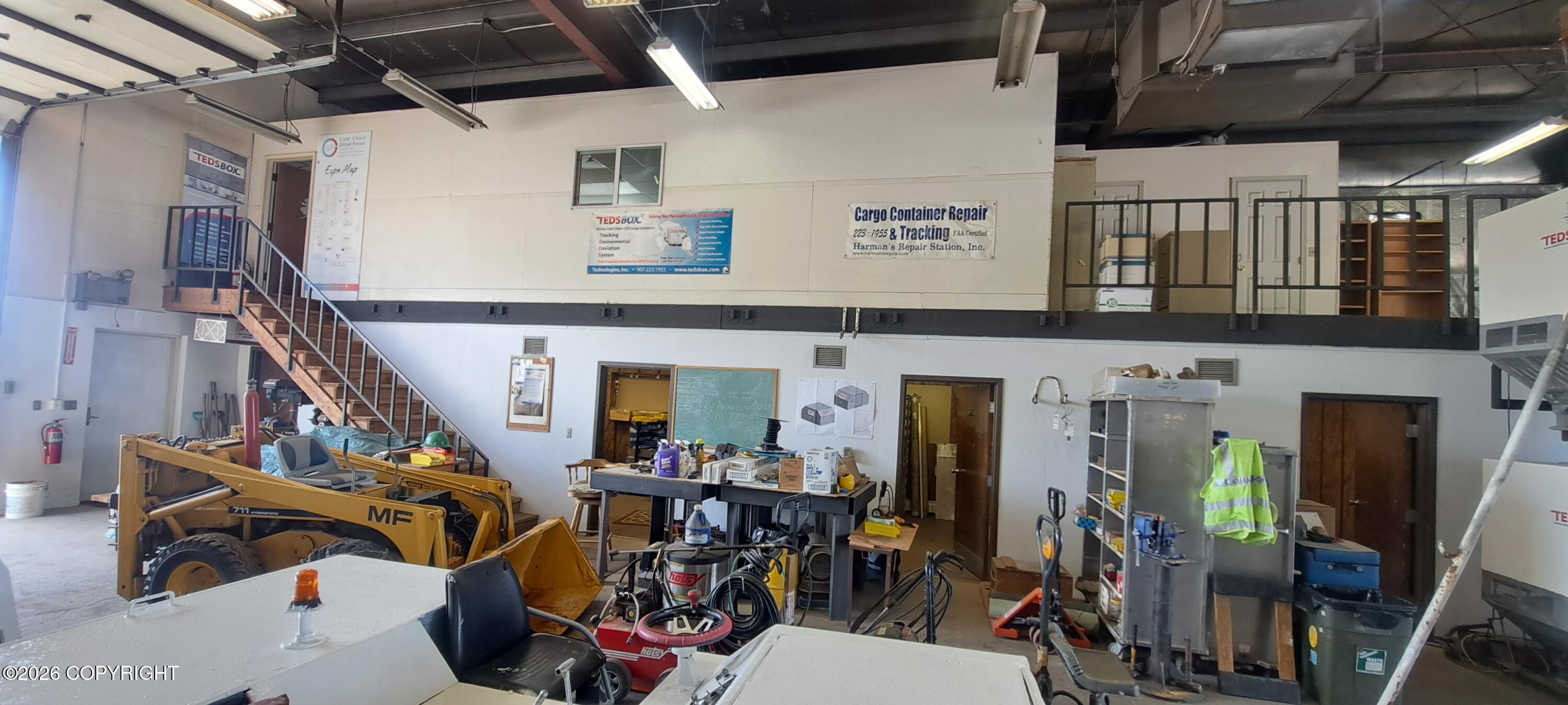 4923 S Aircraft Drive Property Photo 20