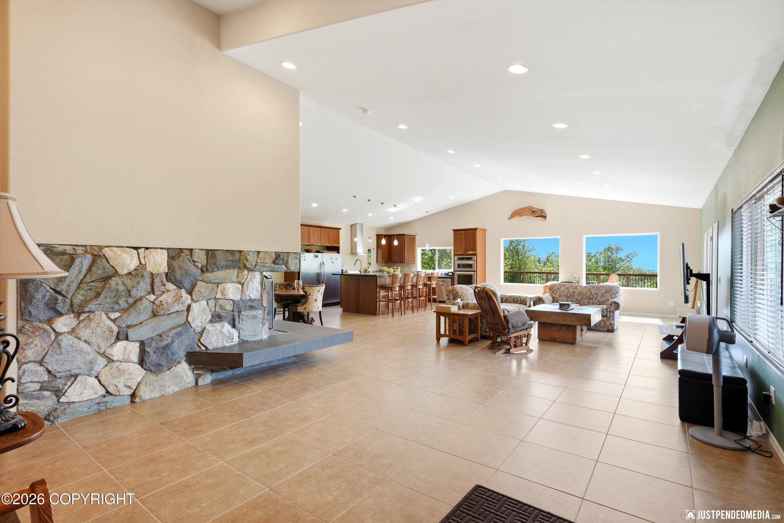 5820 De Armoun Road Property Photo 11