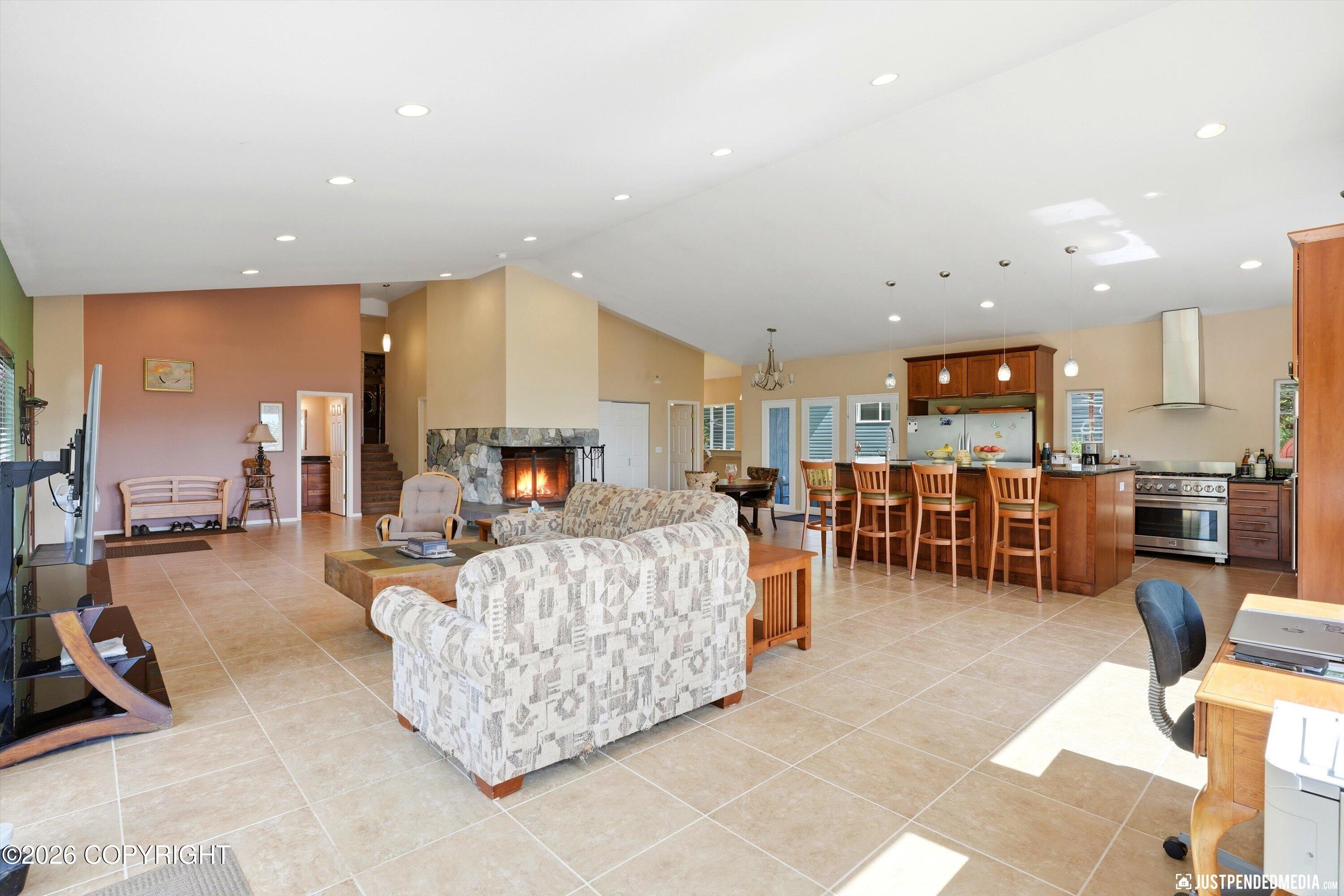 5820 De Armoun Road Property Photo 12