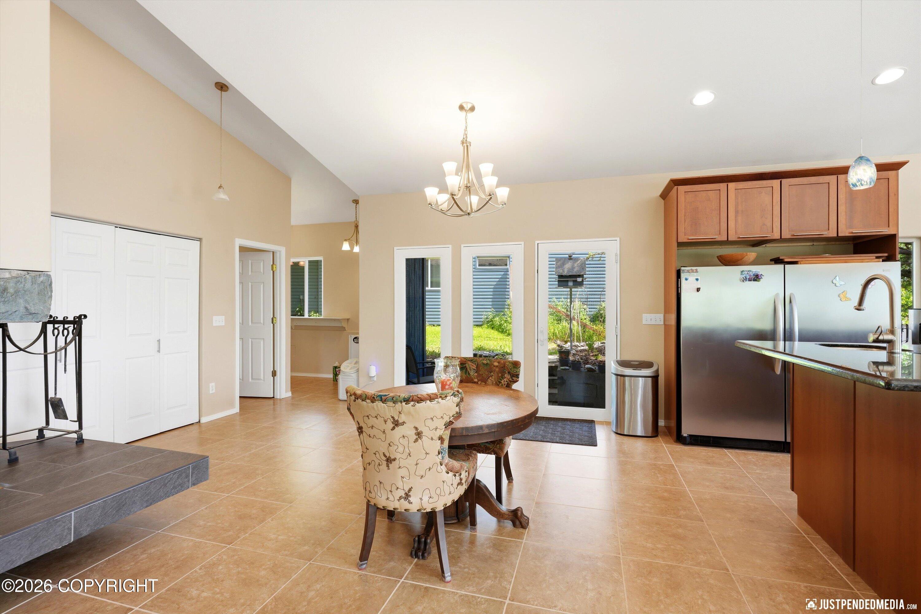 5820 De Armoun Road Property Photo 13