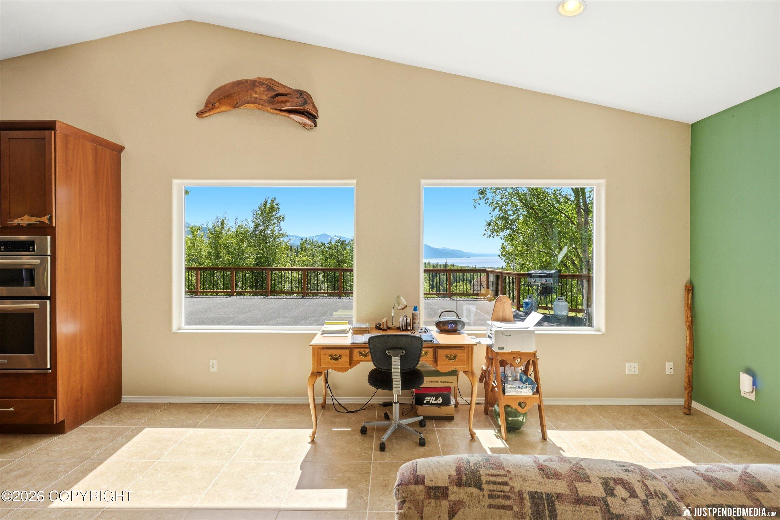 5820 De Armoun Road Property Photo 15