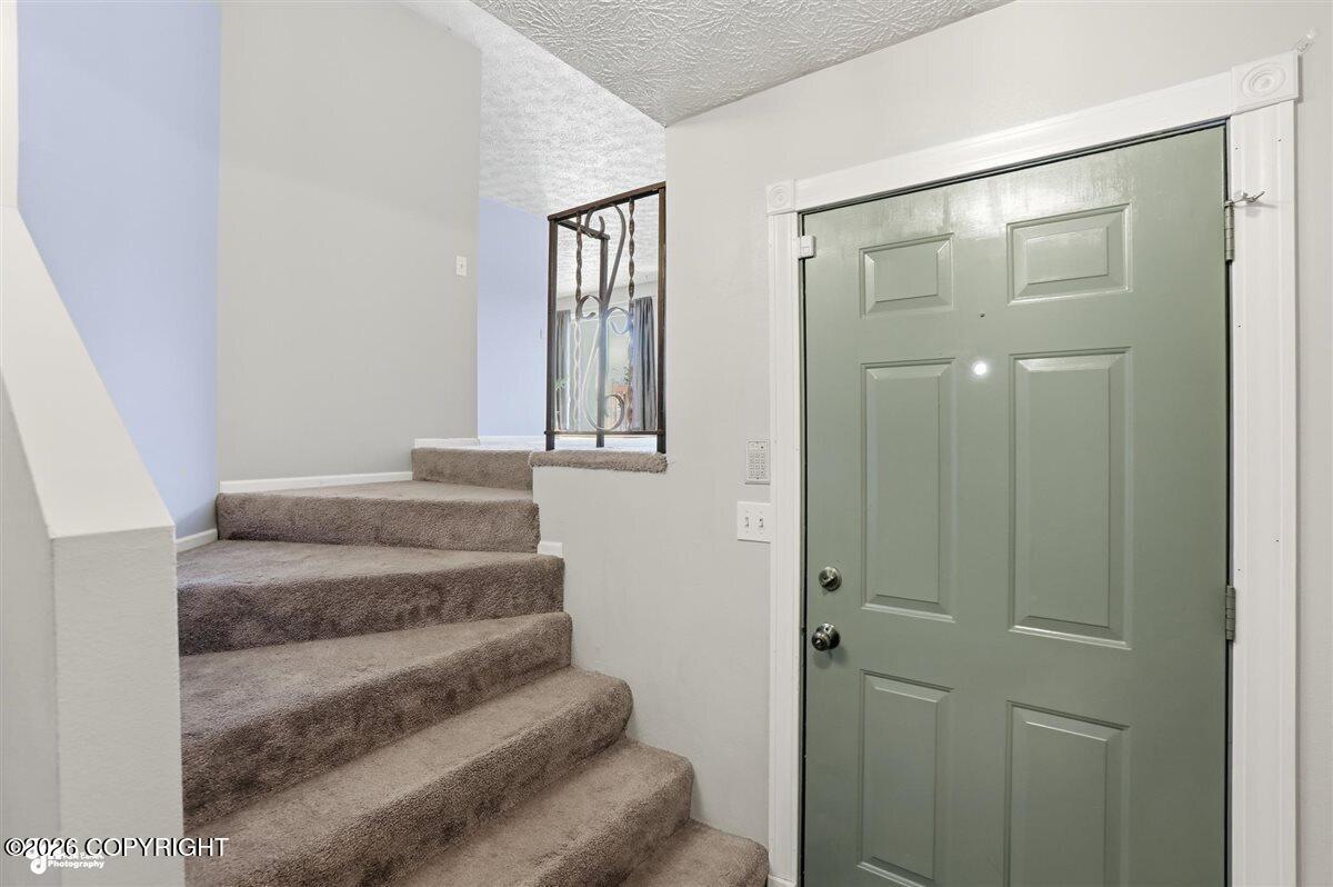 18635 N Lowrie Loop Property Photo 3