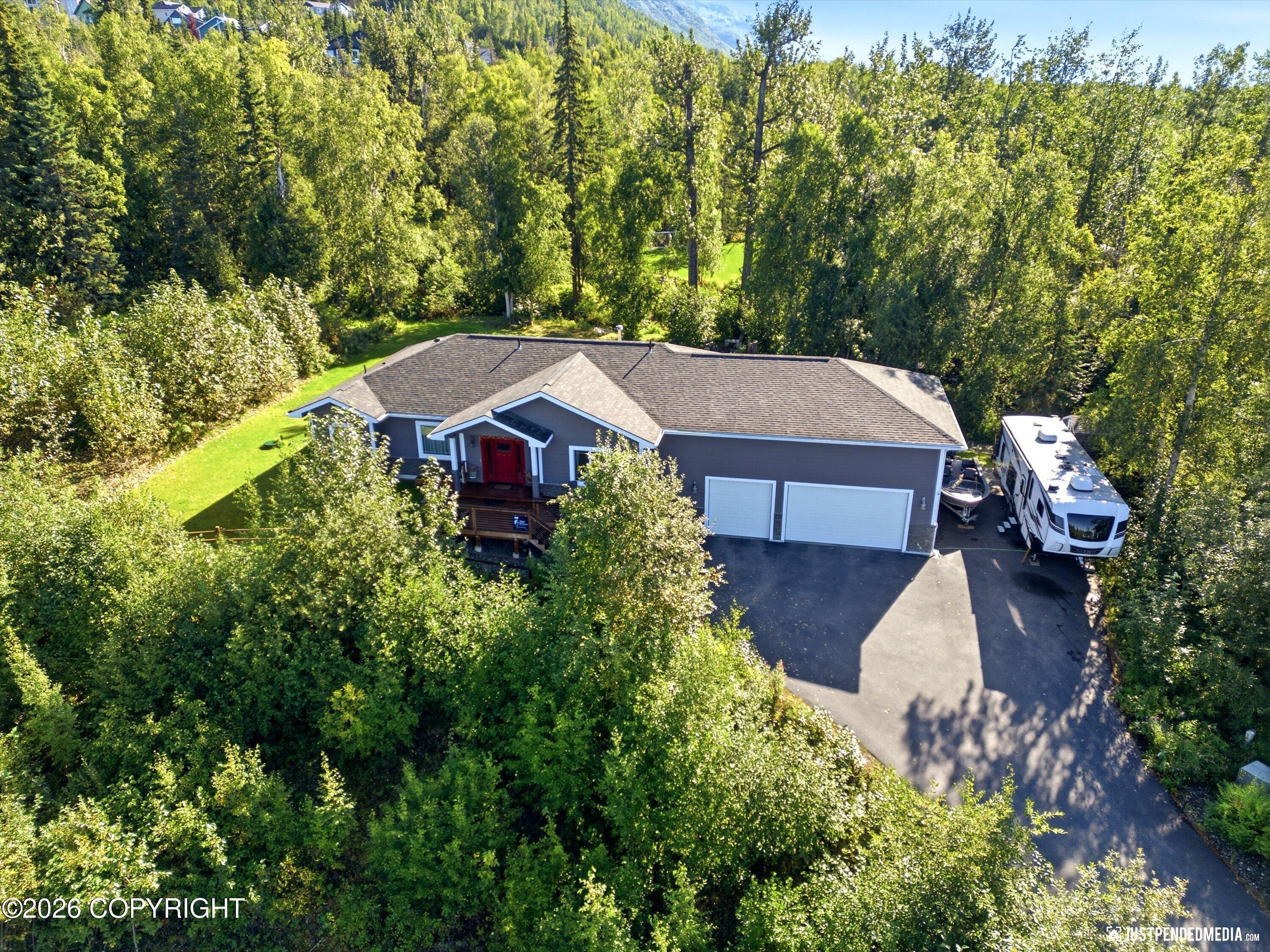 11237 Jessie Mae Circle Property Photo 3