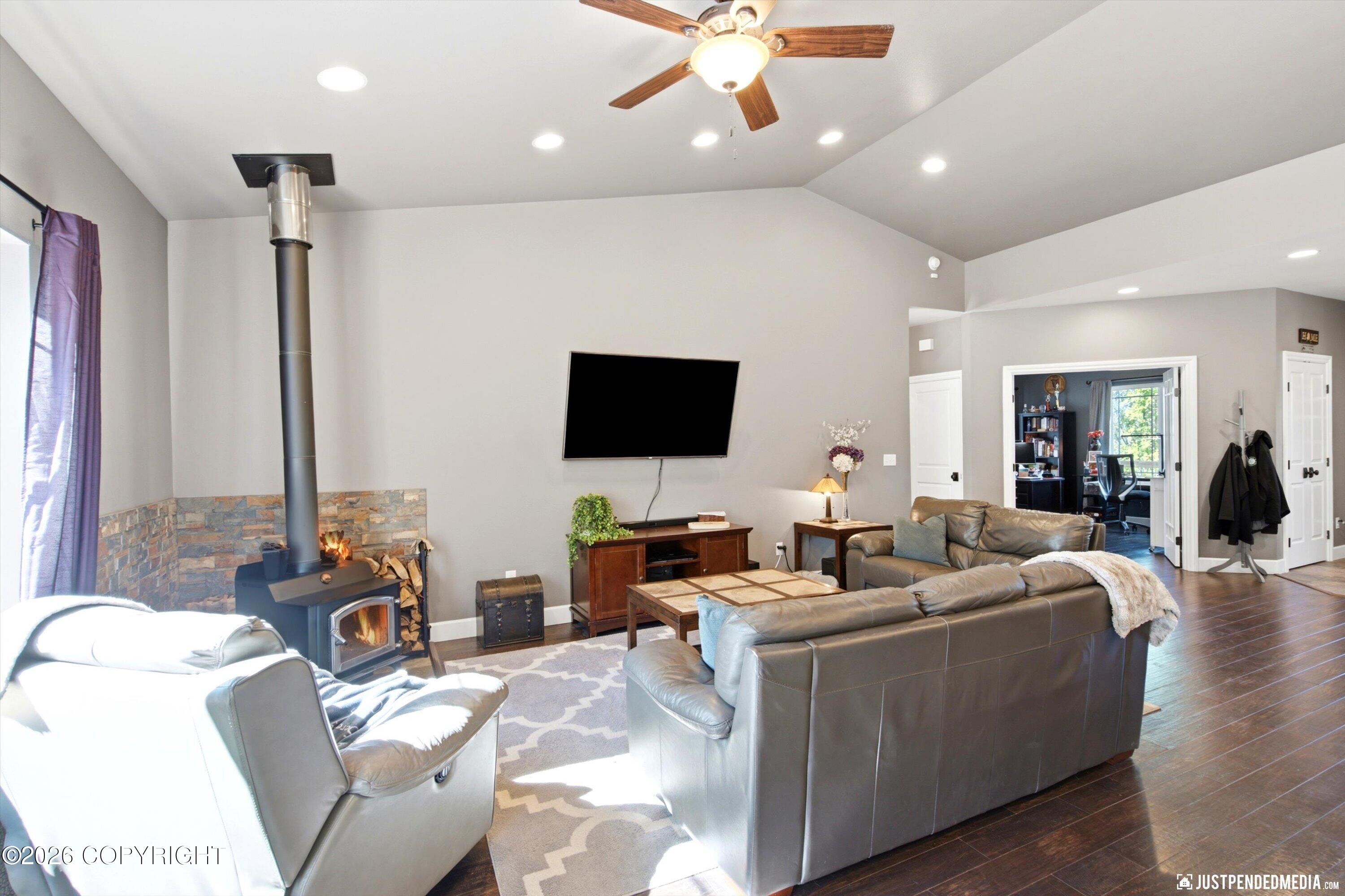11237 Jessie Mae Circle Property Photo 13