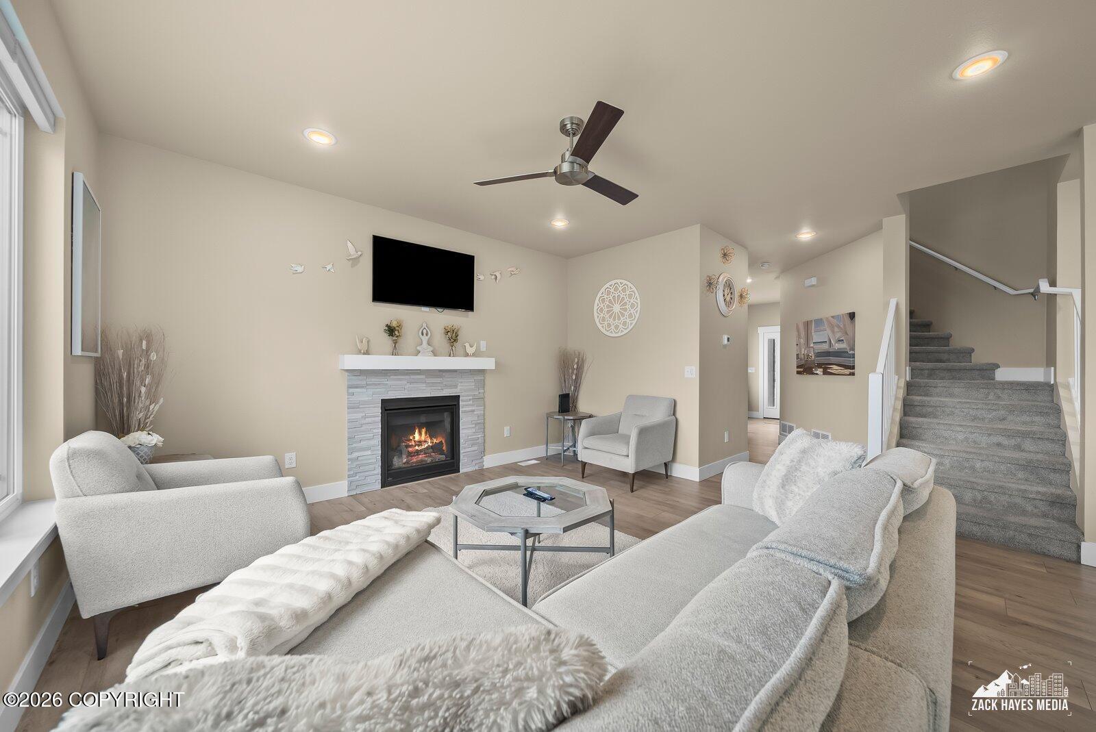11490 Hillside Drive Property Photo 6
