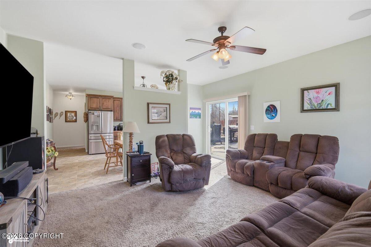 1261 E Spruce Avenue Property Photo 4